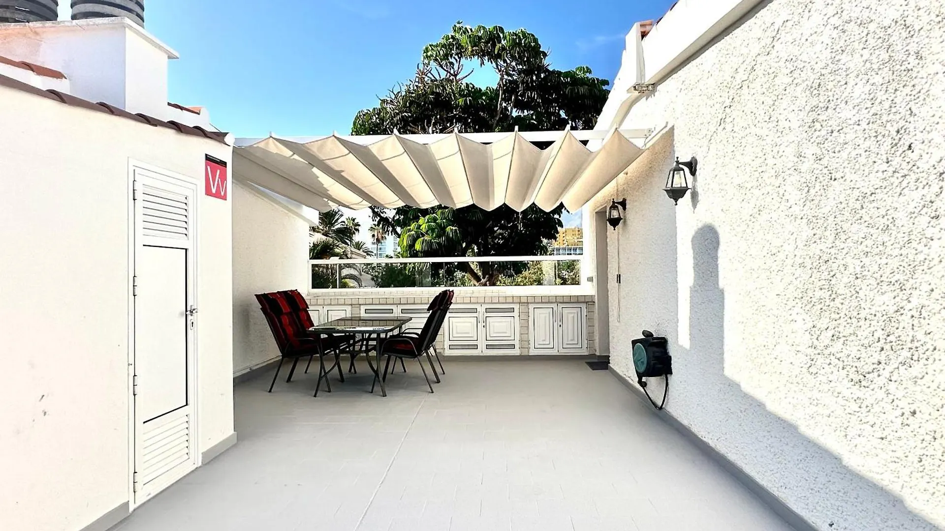 Fantastic Vacation By The Ocean Apartment Playa de las Americas  0*, Playa de las Americas (Tenerife) Spain