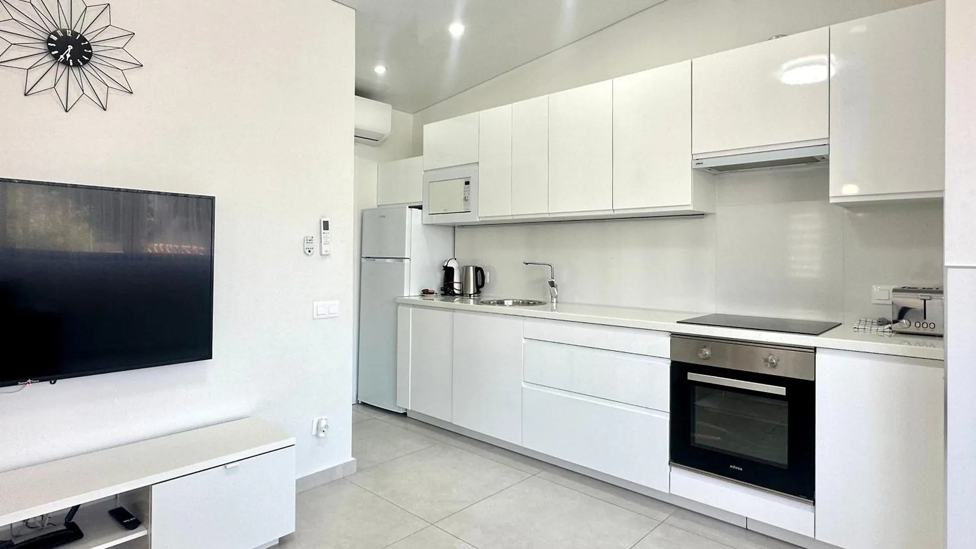 Fantastic Vacation By The Ocean Apartment Playa de las Americas  Spain